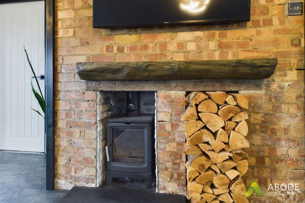 Jordan Avenue, Stretton, Burton-On-Trent - Photo 1