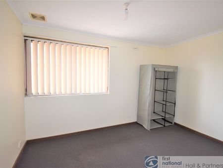 1 / 12 Kelvin Grove, Springvale - Photo 4