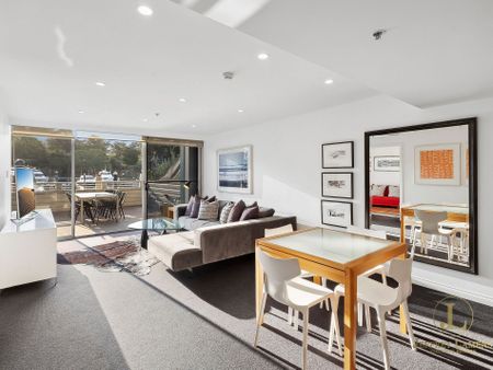 Furnished 2 Bedroom Waterfront Apartment - Photo 3