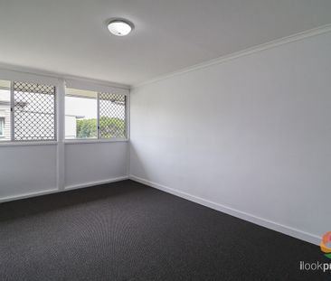 2/120 Auckland Street, Gladstone Central - Photo 6
