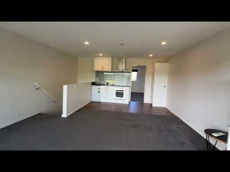 WOW - POWER, WATER AND INTERNET INCLUDED - Photo 3