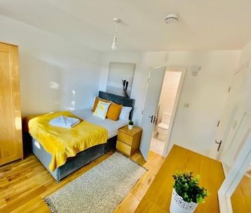 Room in a Shared House, Ilex Road, NW10 - Photo 4
