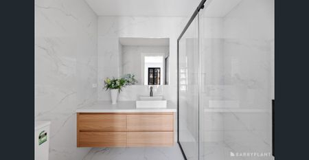 Brand New, High-end Lifestyle. - Photo 4