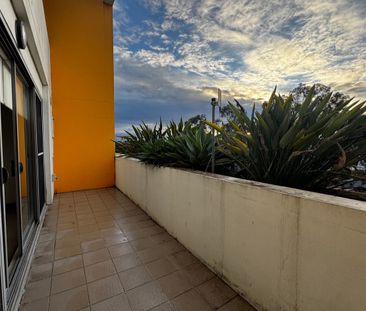 Two-Bedroom Apartment in Prime Location - Photo 5