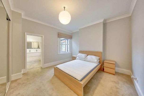 Chatsworth Avenue, Wimbledon Chase, SW20 - Photo 1