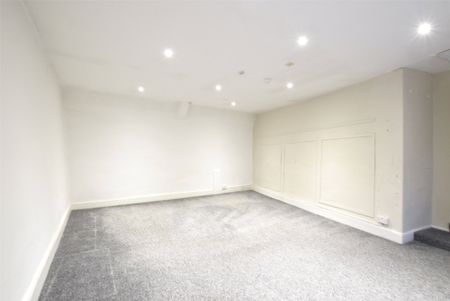 High Street, Winterbourne, Bristol, Gloucestershire, BS36 - Photo 3