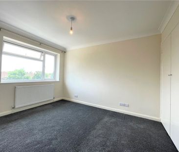 Percy Avenue, Ashford, Surrey,TW15 - Photo 2