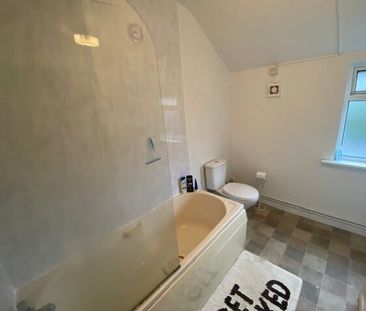 Claude Road - Photo 4