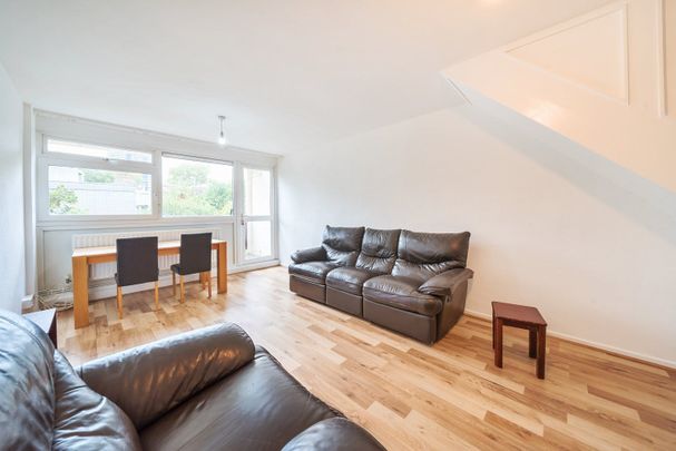 Dorset Road, London, SW8 - Photo 1