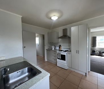 Unit 2, 304 Panama Road, Mount Wellington, Auckland - Photo 6