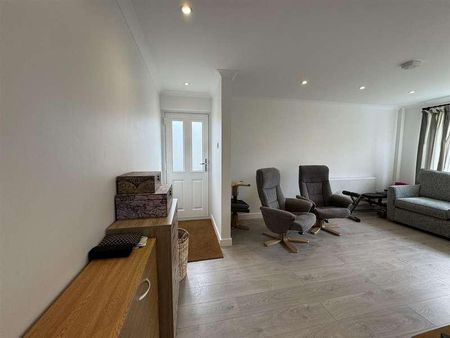 Tregrea Estate, Beacon, Camborne, TR14 - Photo 4