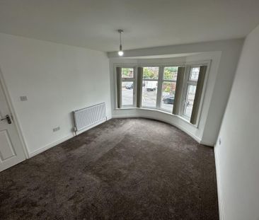 Kings Road, Manchester, M16 - Photo 4