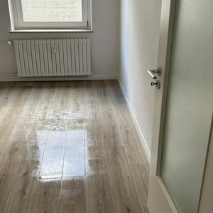 Moderne 2-Zimmer-Wohnung mit großer Küche! - Photo 2