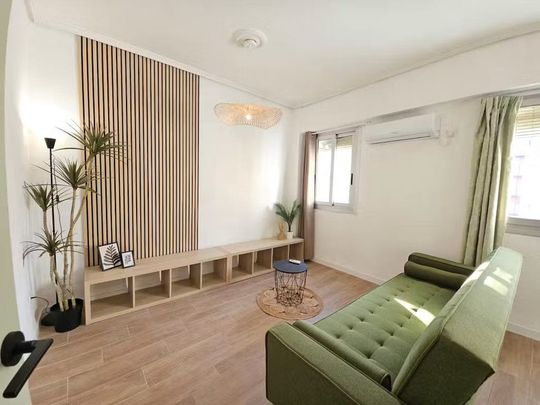 Calle Mora de Rubielos, Valencia, Valencian Community 46007 - Photo 1