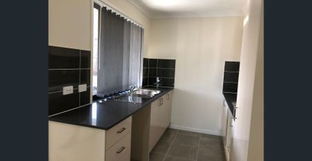 3 bed dualoc property - Photo 2