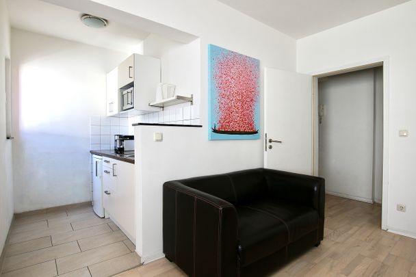 Modern möbliertes Apartment mit Aufzug im Herzen von Köln - Photo 1