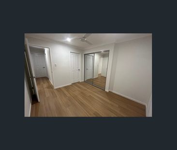 SPACIOUS HOME IN A GREAT LOCATION - Photo 4