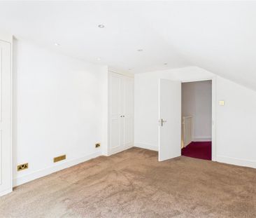 3 bedroom end of terrace house to rent - Photo 3