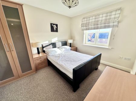 Lakeside Boulevard, Doncaster - Photo 5