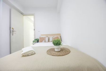 Carrer de Pere Cabanes, Valencia, Valencian Community 46019 - Photo 4