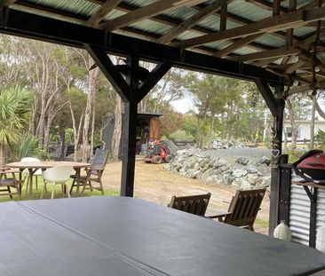 Private 2-Bedroom Retreat - Photo 2