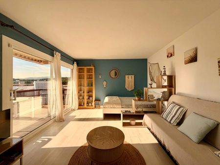 Loft de alquiler en Carrer Sant Esteve, La Fosca - Cala Margarida - Photo 3