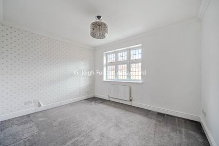 6 bedroom detached house to rent - Photo 4