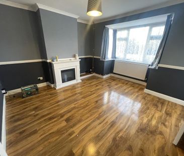 2 bedroom semi-detached house to rent - Photo 6