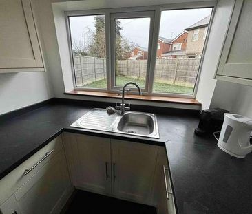 Brackendale Drive, Nuneaton, CV10 - Photo 1