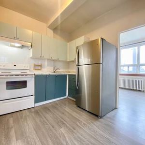 1158 WESTON ROAD #1 - EGLINTON & WESTON RD., 2BED/1BATH **FREE UTLS** - Photo 2