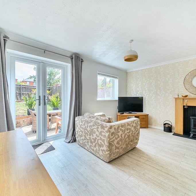 3 bedroom terraced house to rent - Photo 1