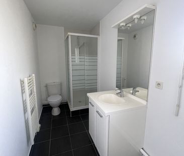 Location Appartement 2 pièces 37m² CLERMONT FERRAND 63000 - Photo 6
