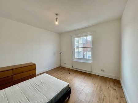 West Street, Fareham - Photo 2