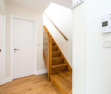 Nettlefold Place, London, SE27 - Photo 1