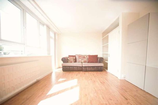 Wellesley Court, Iver, SL0 - Photo 1