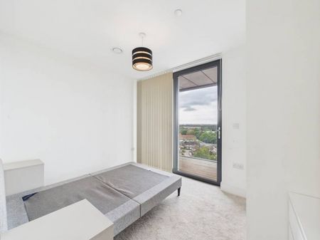 High Street, Staines-upon-Thames, Surrey,TW18 - Photo 3