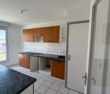 Location Appartement 3 pièces 77m² - Photo 4