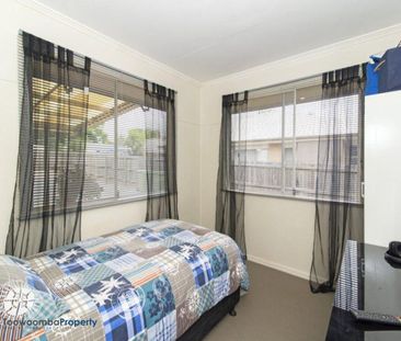 330A Hume Street, 4350, Centenary Heights Qld - Photo 3