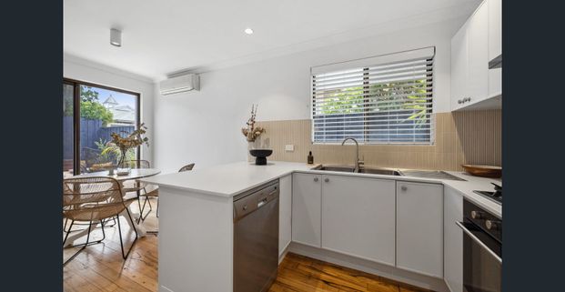 Comfort & Convenience in Mosman Park - Available February 2026 - Photo 1