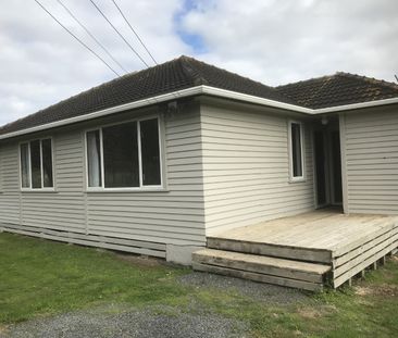 This home is need of a family, it has three bedrooms - one is of si... - Photo 6