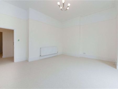 Church Road, Richmond, Surrey, TW10 6LS - Photo 2