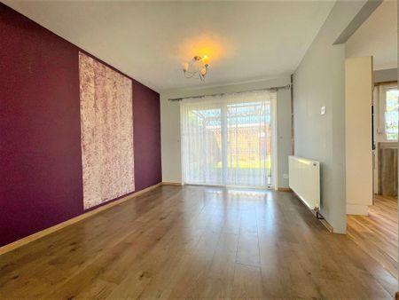 3 bedroom semi-detached house to rent - Photo 4