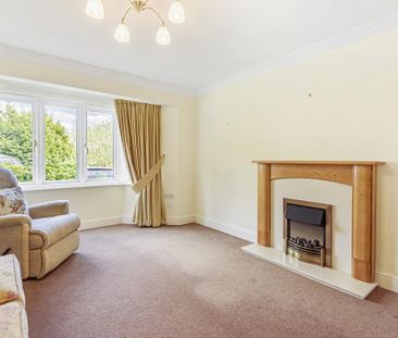 2 bedroom ground floor flat to rent - Photo 3