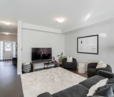 For Lease - 90 Bobolink Road, Hamilton, Ontario - Photo 2