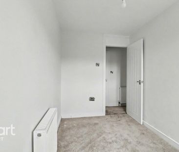 3 bedroom terraced house to rent - Photo 6