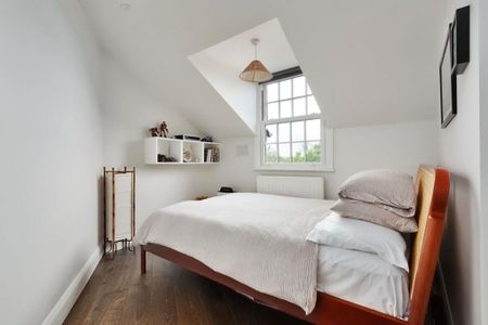 2 bedroom semi-detached house to rent - Photo 2