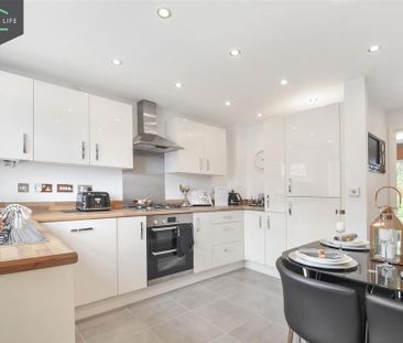 2 bedroom semi-detached house to rent - Photo 5