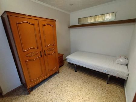 Calle Campoamor, Valencia, Valencian Community 46014 - Photo 4