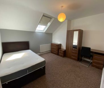 Highfield Road, Salford - Photo 2