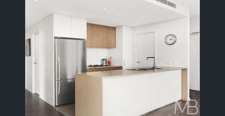CONTEMPORARY LIVING AT MACQUARIE CENTRAL - Photo 3